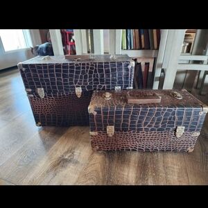 Upjohn Alligator bags large and small